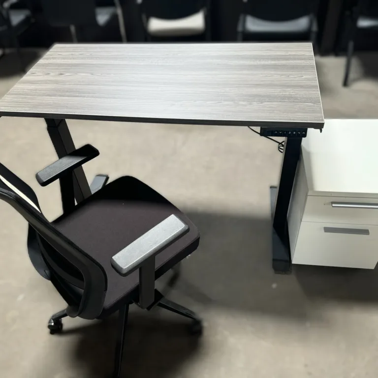 sit-stand adjustable height desk